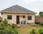 Charming 3-Bedroom Family Home in Prime Neighborhood - Image 5